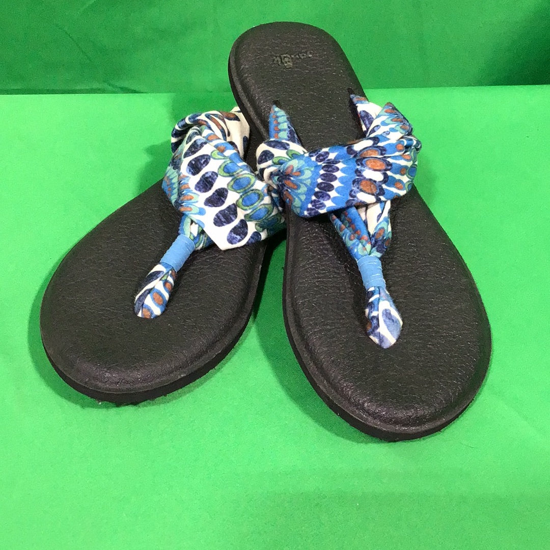 Sanuk Women Black And Blue Sandals
