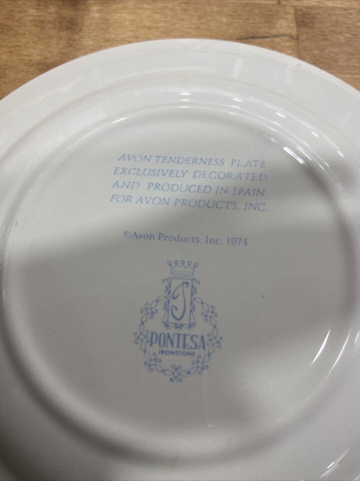 Avon Commemorative Award Plate-1974 Tenderness Plate