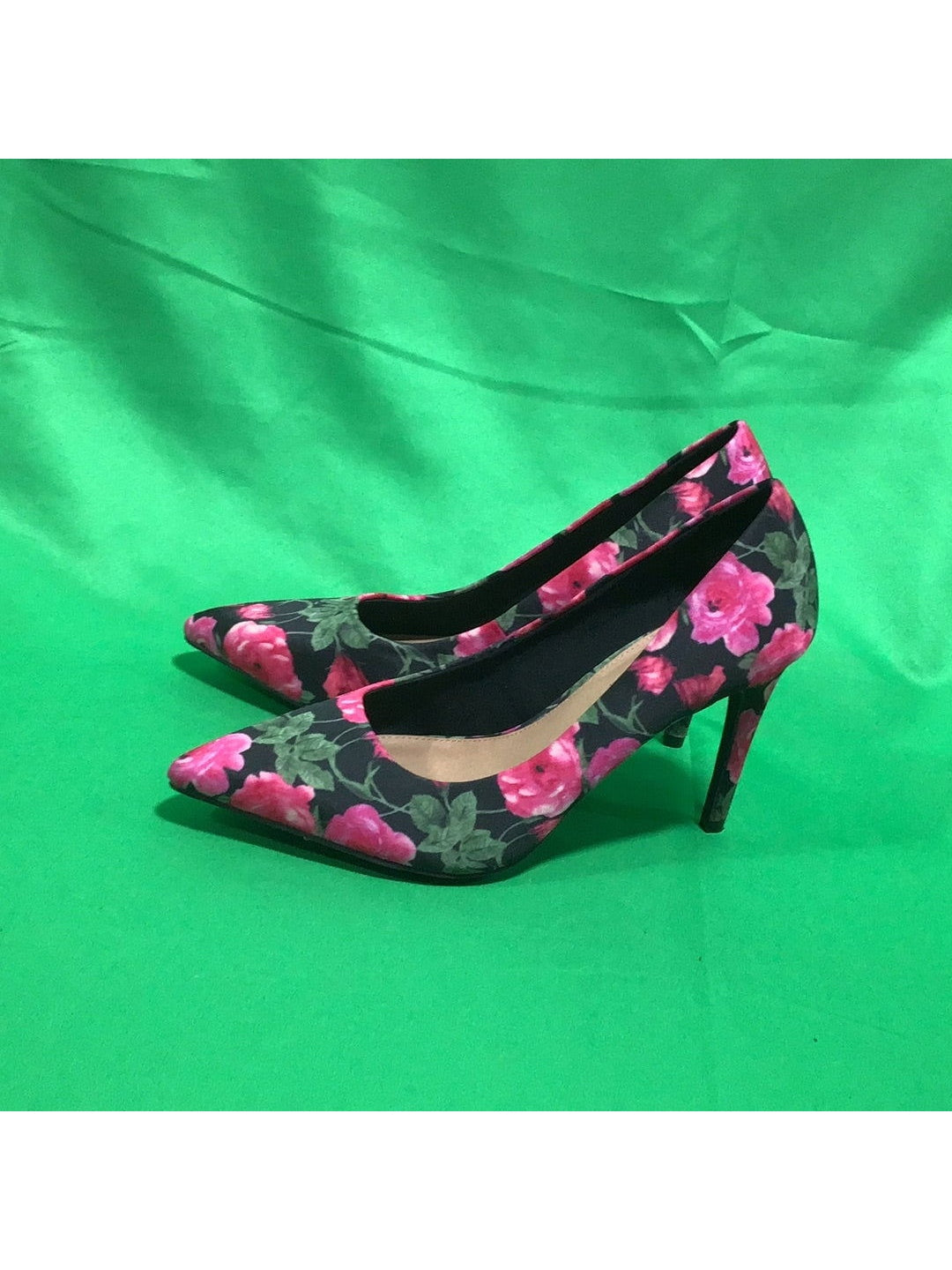 Christian Siriano 7 1 2 Flowers Print Heels The Kennedy Collective Thrift