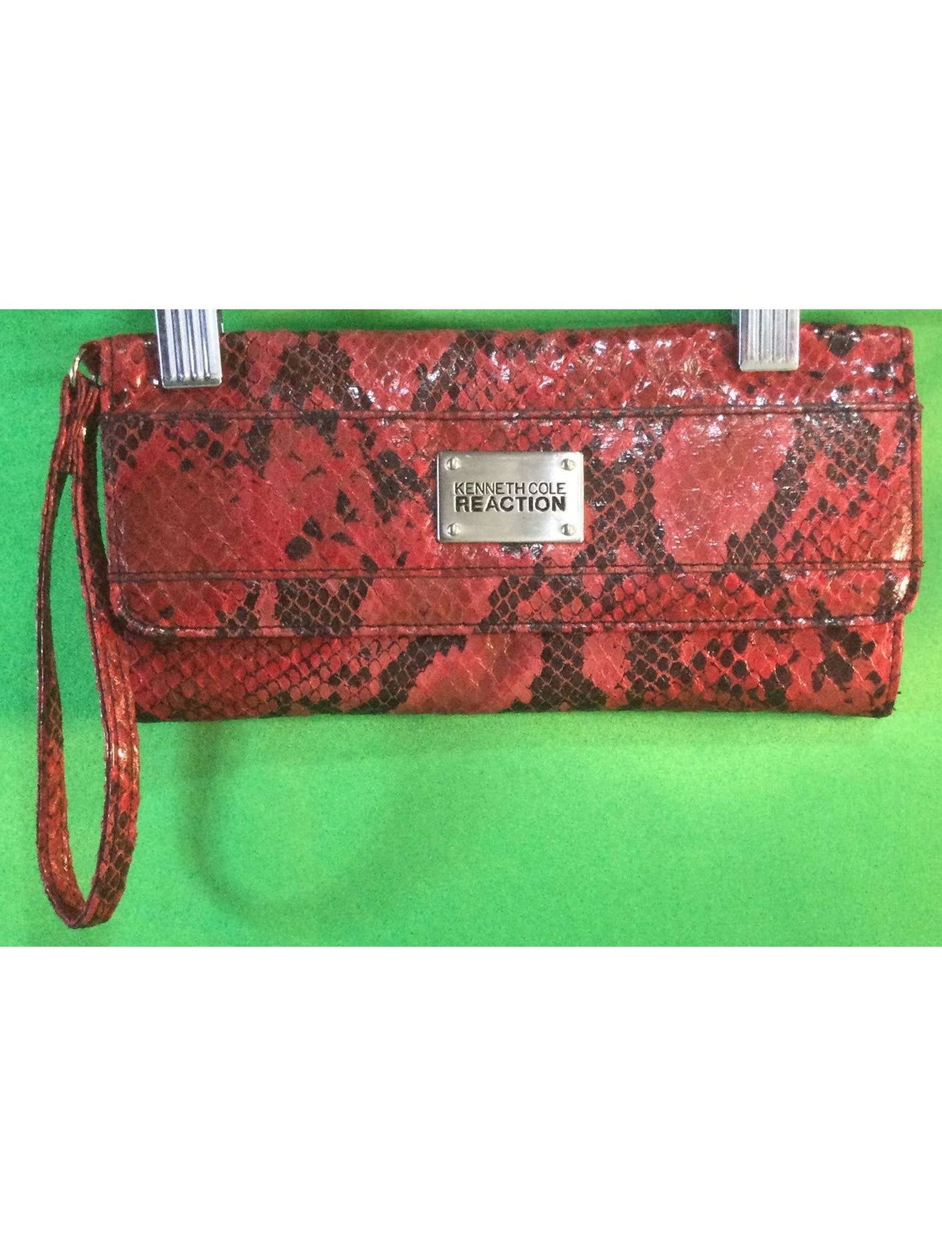 Reaction purse hotsell