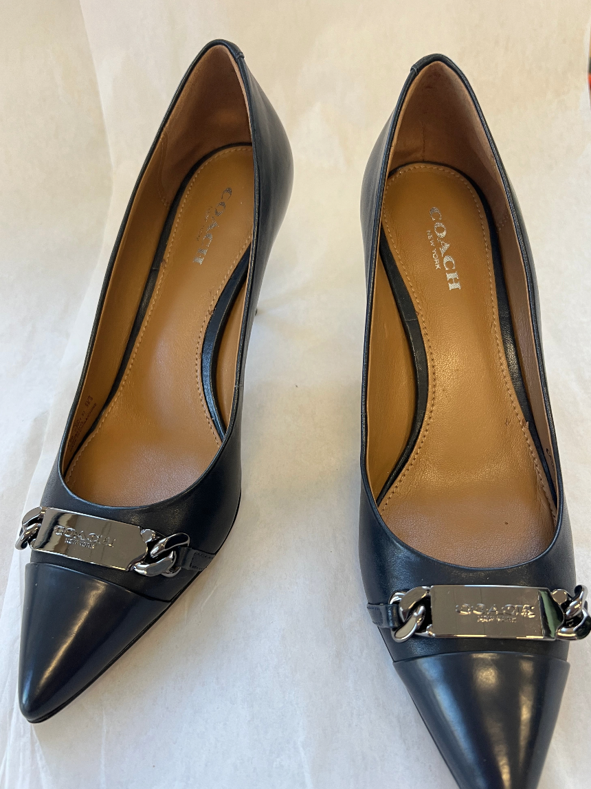 Coach Navy Blue Heels Women s 5.5 The Kennedy Collective Thrift