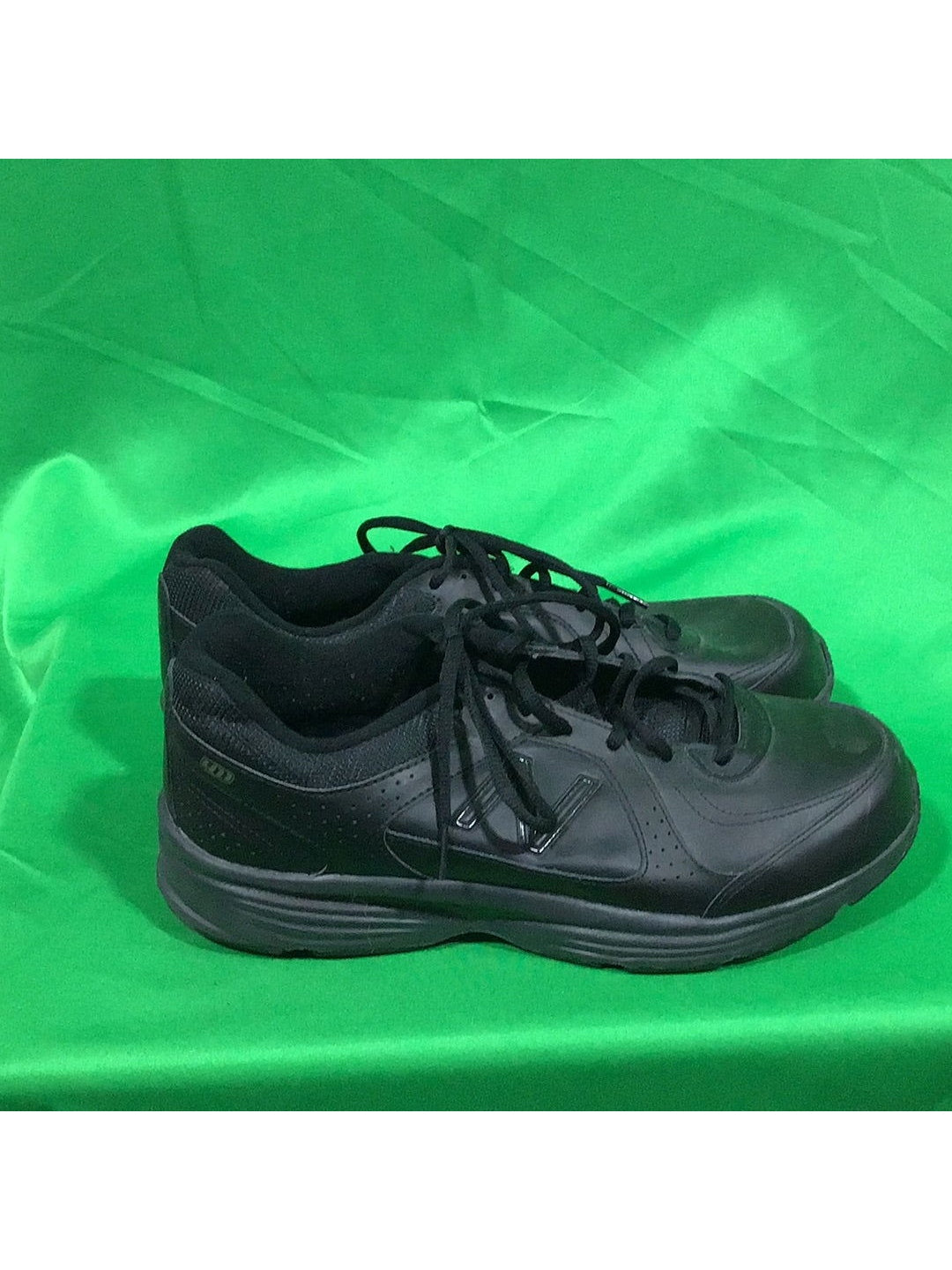 New Balance 674 Black Size 10.5 Sneakers