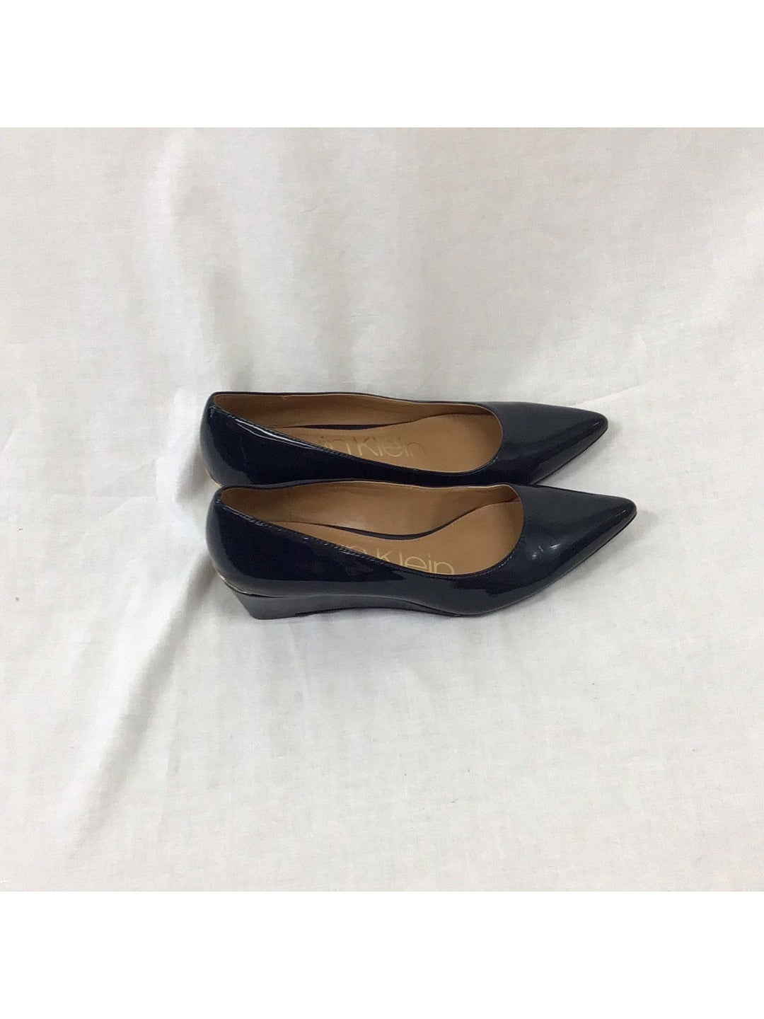 Calvin klein garya wedge pump sales