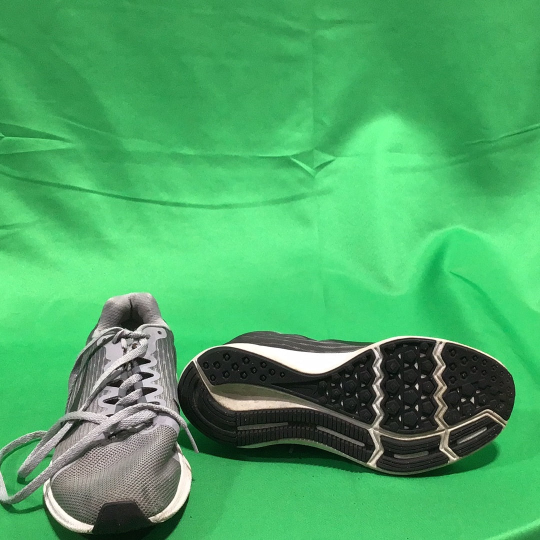 Nike Grey Basketball Shoes