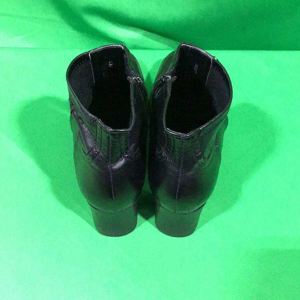 Franco Sarto Ladies Size 7 1/2 M Black Heels in Box