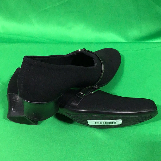 Munro American Black Micro Fiber Women's Low Heels 8M - In Box
